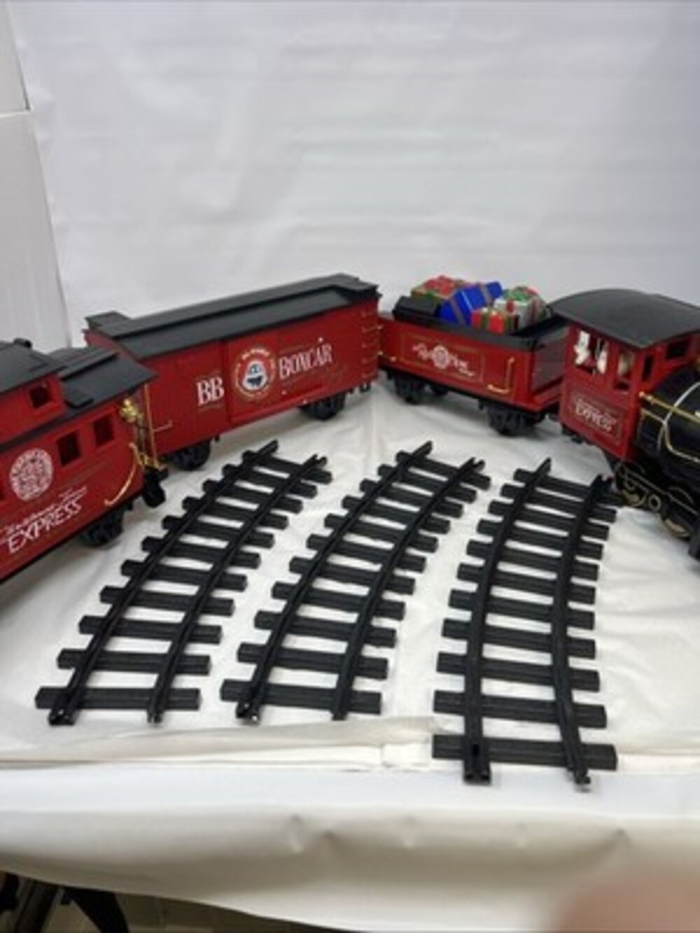 CHRISTMAS TOWN EXPRESS Train Set Rudolph Bumble Works 4 Cars-Track-tray-No Box